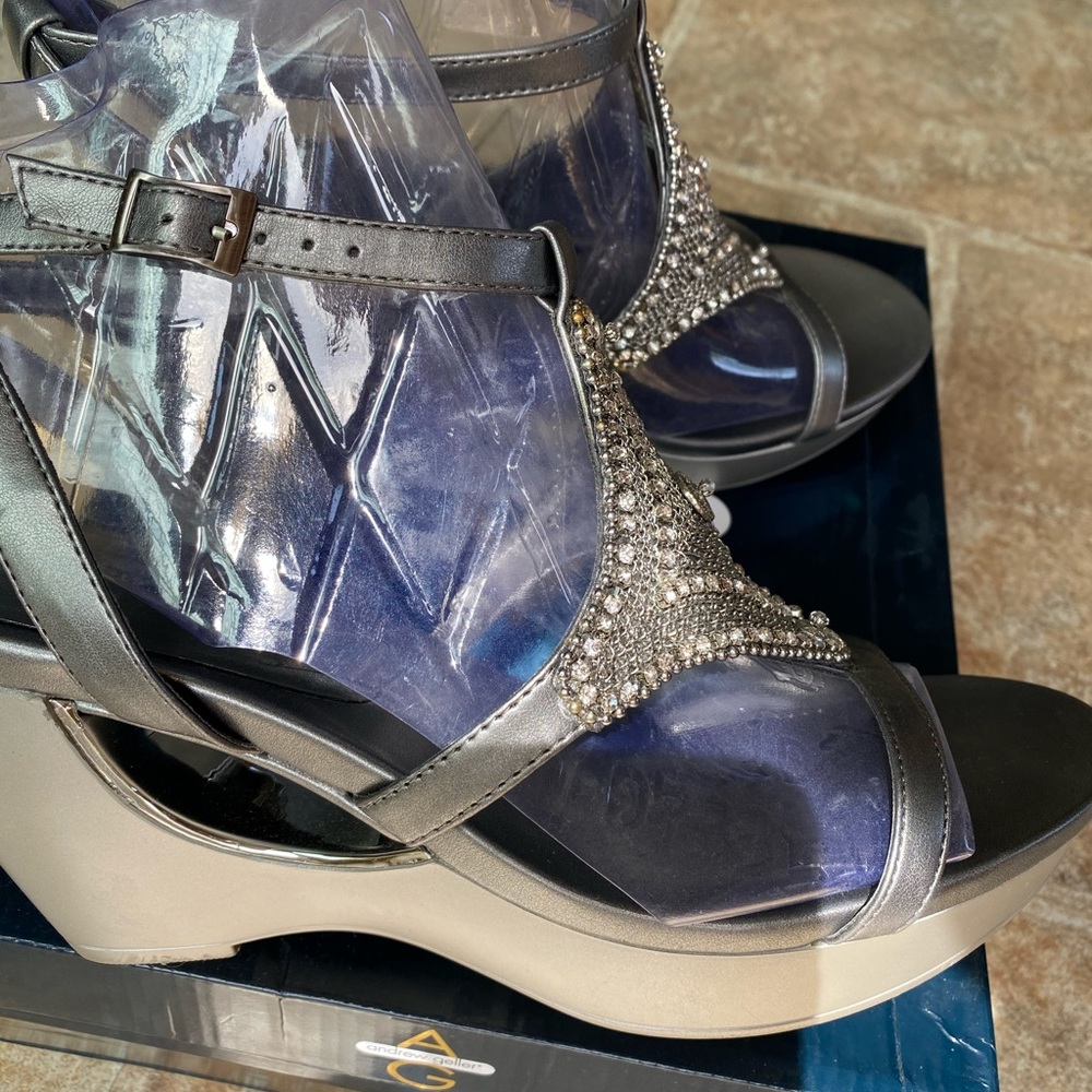 ANDREW GELLER Silver Wedge Sandals SZ 10